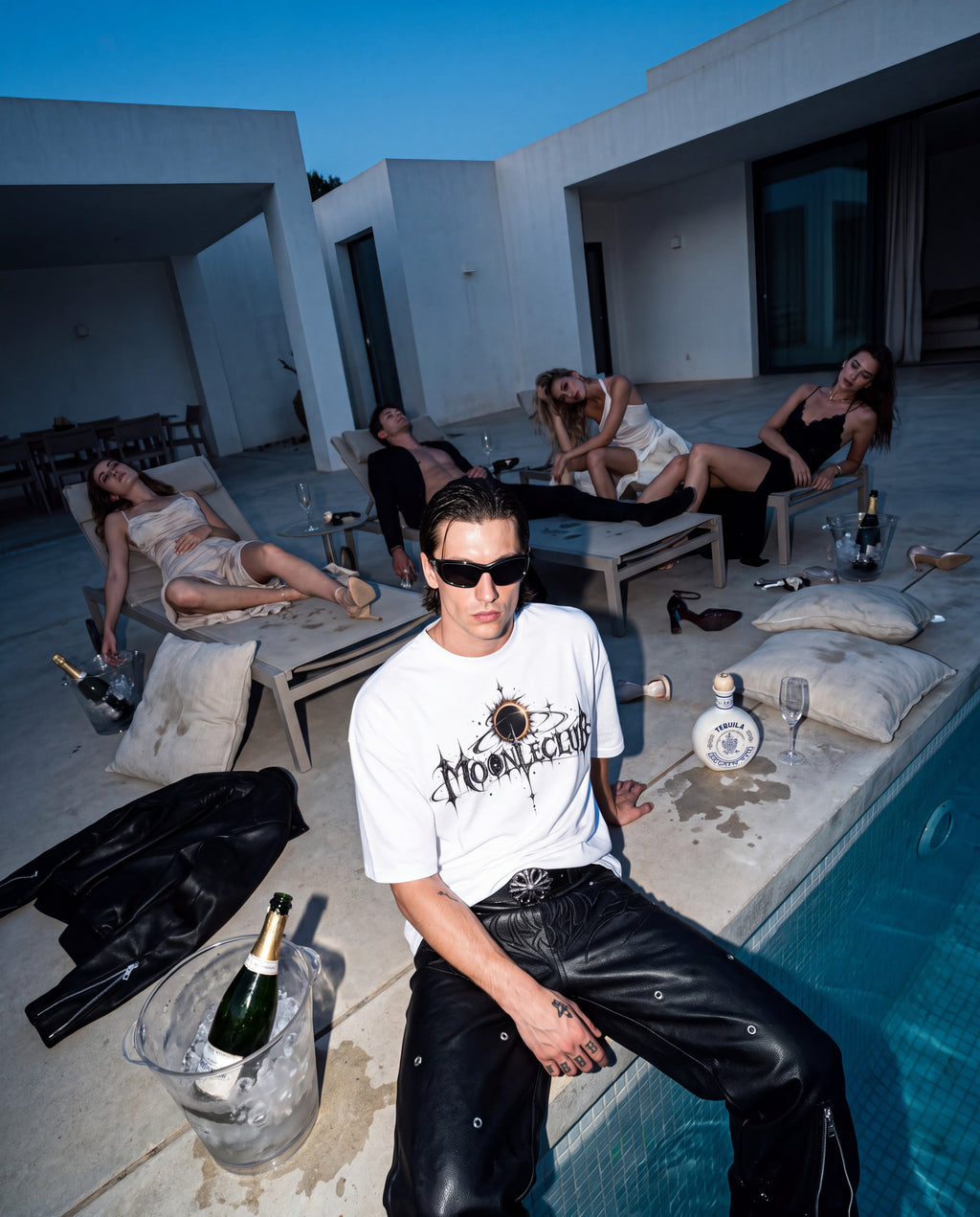 SOLAR ECLIPSE’26 GRAPHIC (WHITE) TEE